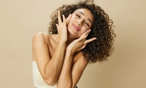 Como fortalecer unhas e cabelos naturalmente